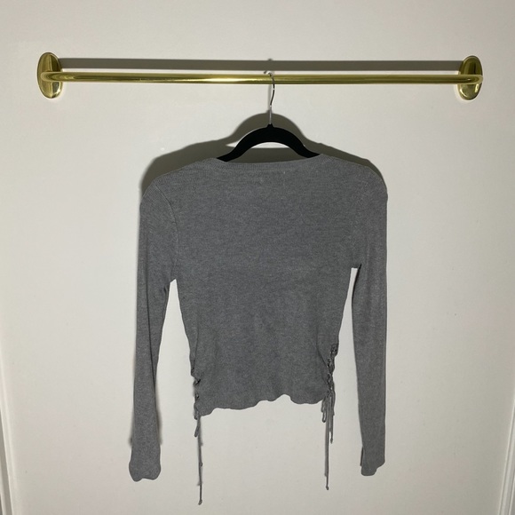 Grey Long-Sleeved Shirt - Picture 3 of 7